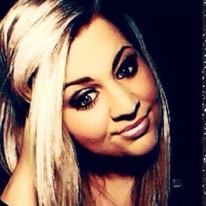 Meet your Posher, Caitlin